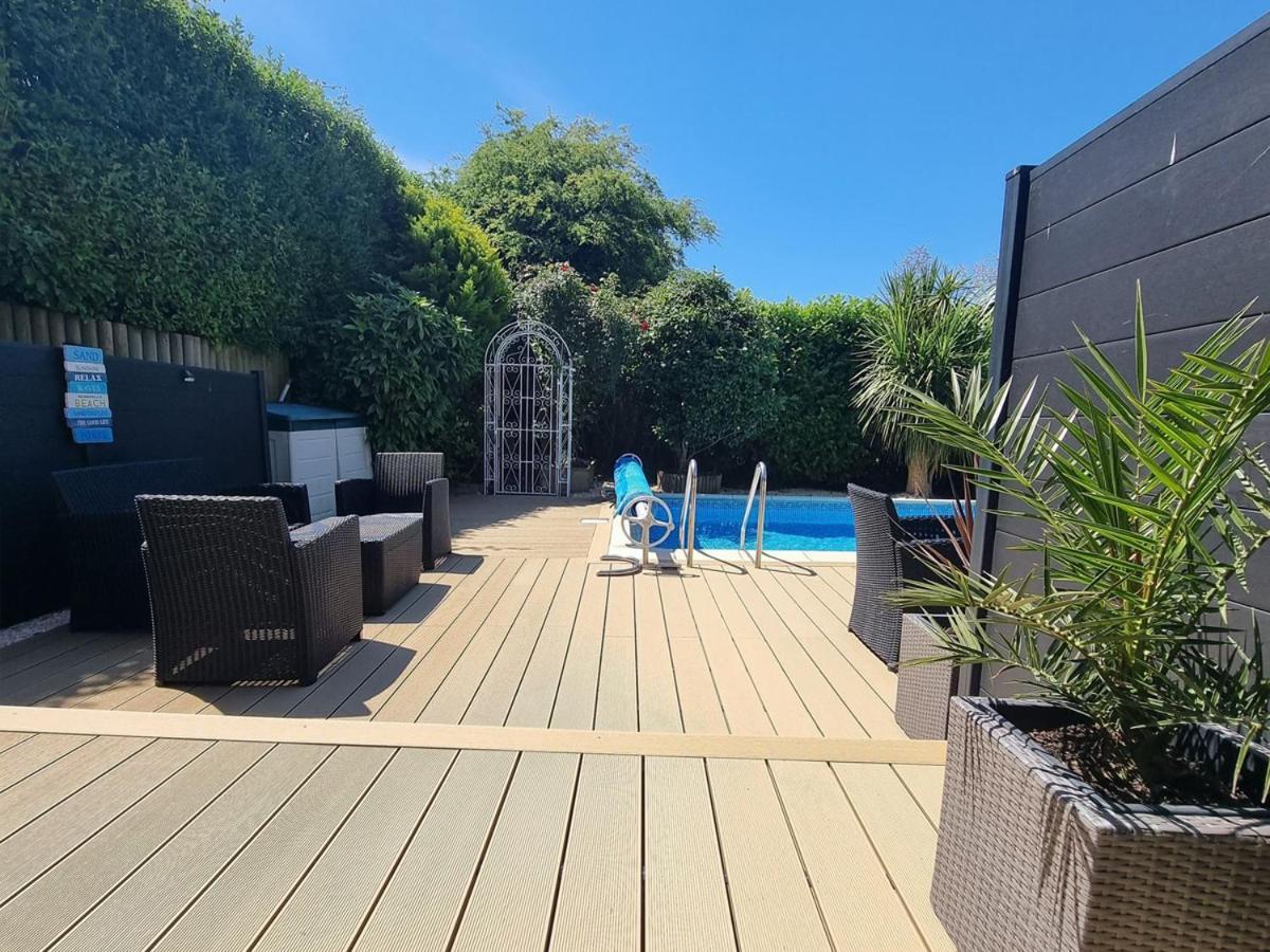 Beautiful Apartment With Private Pool Near Tenby Kilgetty Εξωτερικό φωτογραφία